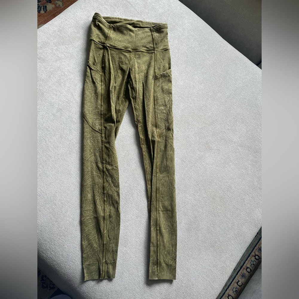 LuluLemon Green Leggings